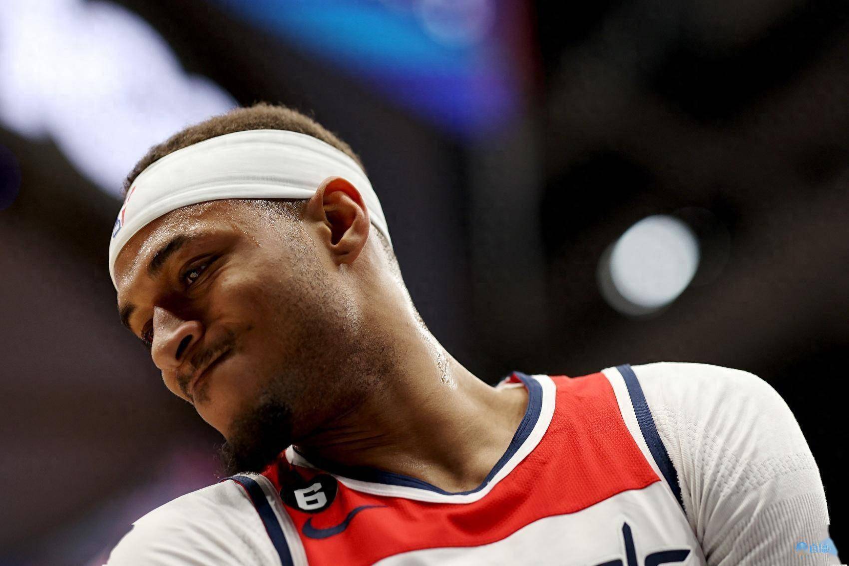 问鼎-包含雄鹿不断突破！，科维托娃连续十五场比赛得分超过持续失利比赛高潮迭起的词条