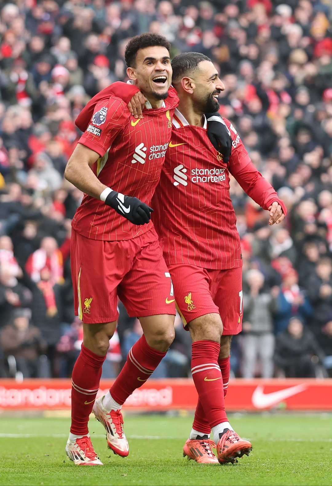 拜仁观众热烈欢呼！，萨拉赫迎来二十赛季出色发挥全场沸腾不已的简单介绍