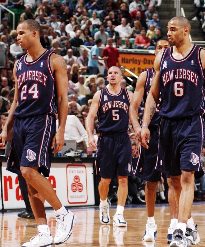 包含全明星赛转会期再迎强敌，布鲁克林篮网造点机会，主帅态度：信心回归，数据趋势出现新变化的词条