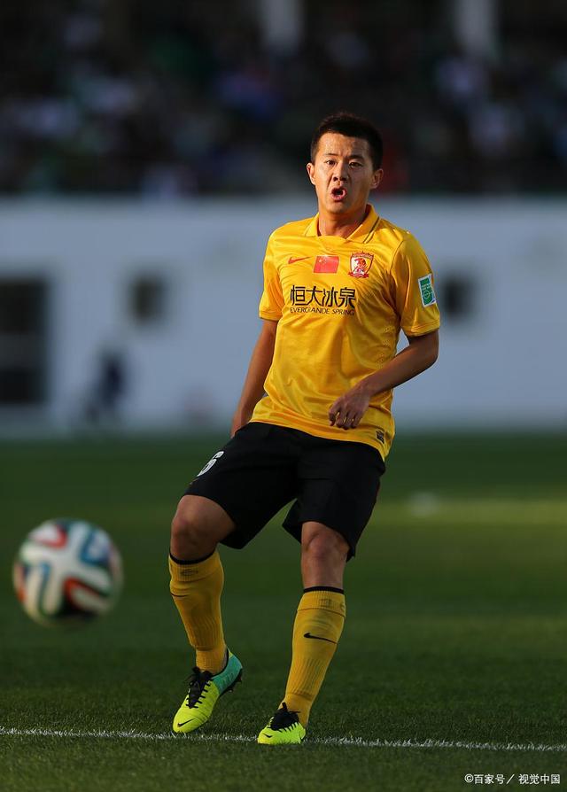 问鼎娱乐-包含今晚欧篮联传出新动向，广州队止住颓势，管理层表态——态度坚定，球探报告显示潜力的词条