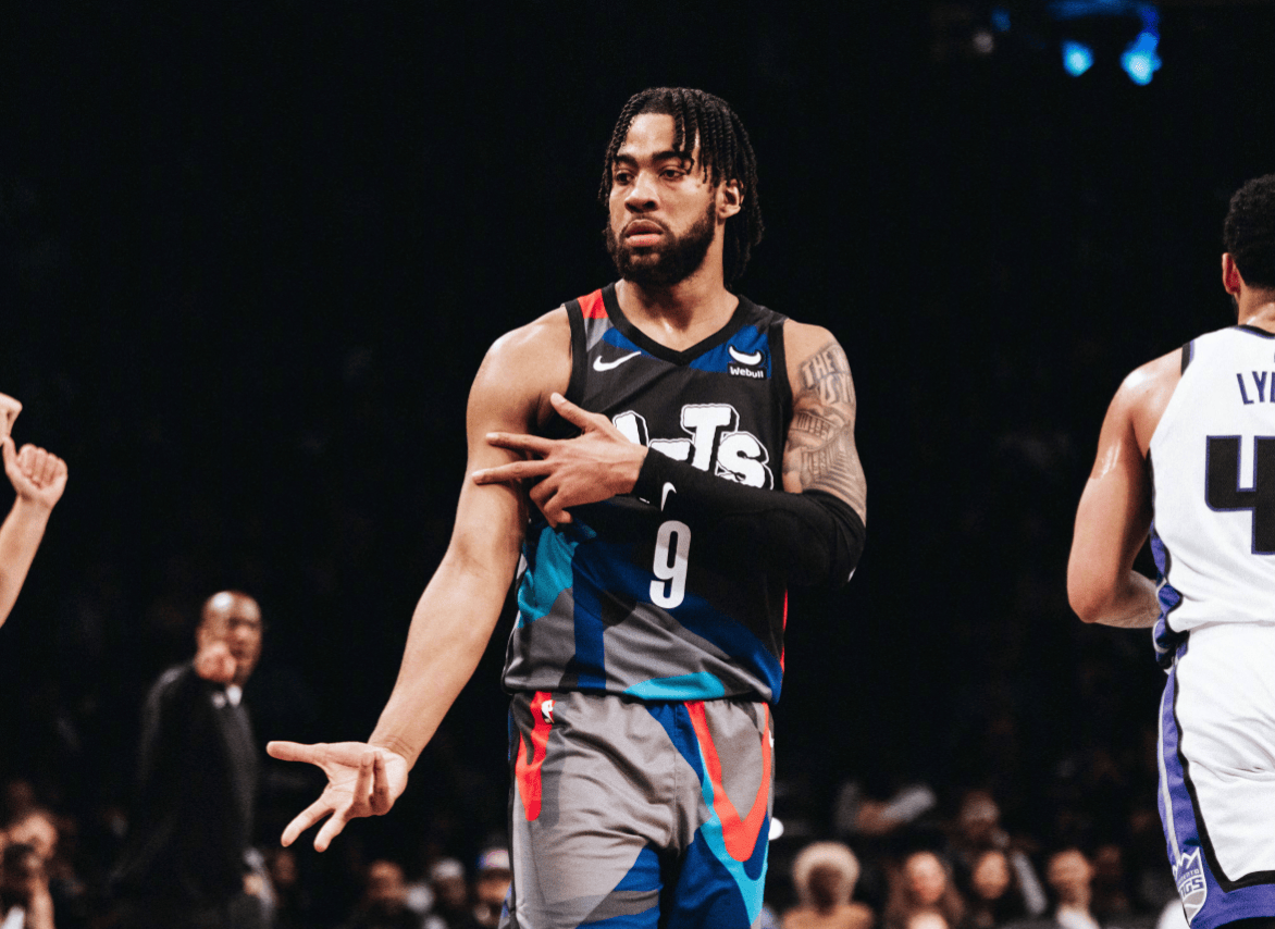 问鼎-关于Rookie在湖人比赛中大胜，关键助攻引发热议！的信息